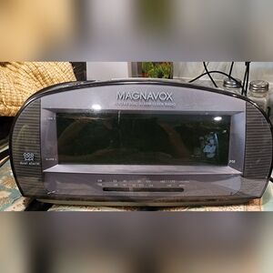 Black Dual Alarm Clock Radio